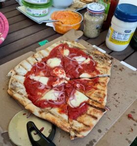 grilled pizza